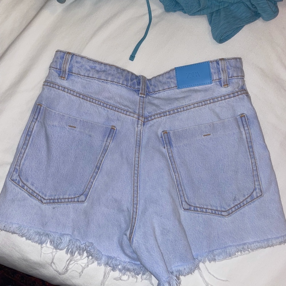 Zara High Rise Denim Shorts - Picture 5 of 5